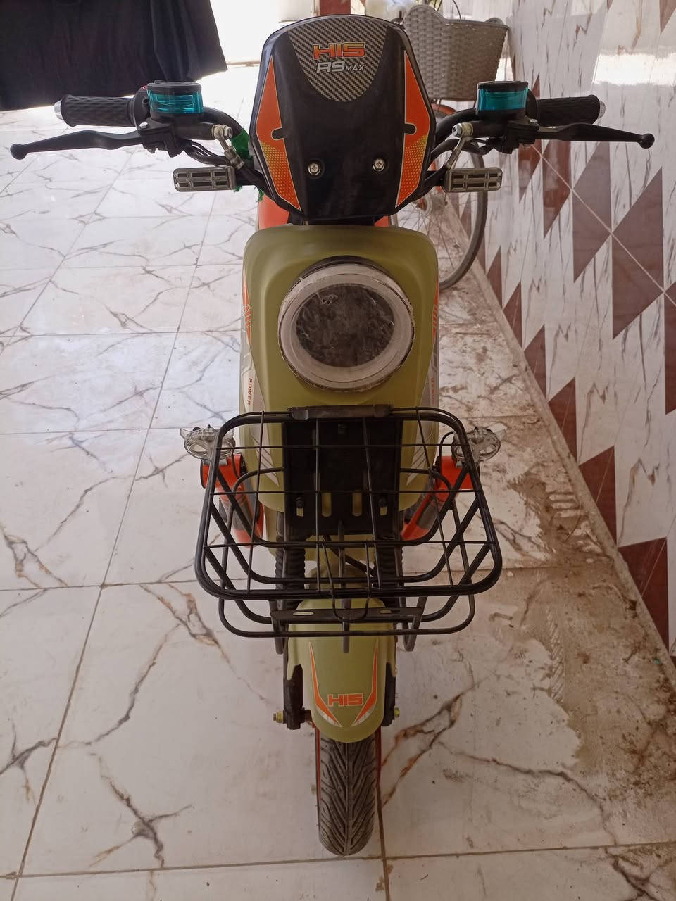 دراجه شحن للبيع بالباكيت السعر 560الف 
الهوير مقابيل البلديه الجديده
كامله هيه وغراضها مرايات ستان مبايل سويجات كارت تشغيل بلوتوث دراجه حديثه 2026ماشيه يومين فقط


**إذا كنت صاحب هذا الإعلان وتريد حذفه لأي سبب، رجاءا أرسل رسالة إلى الدعم الفني**