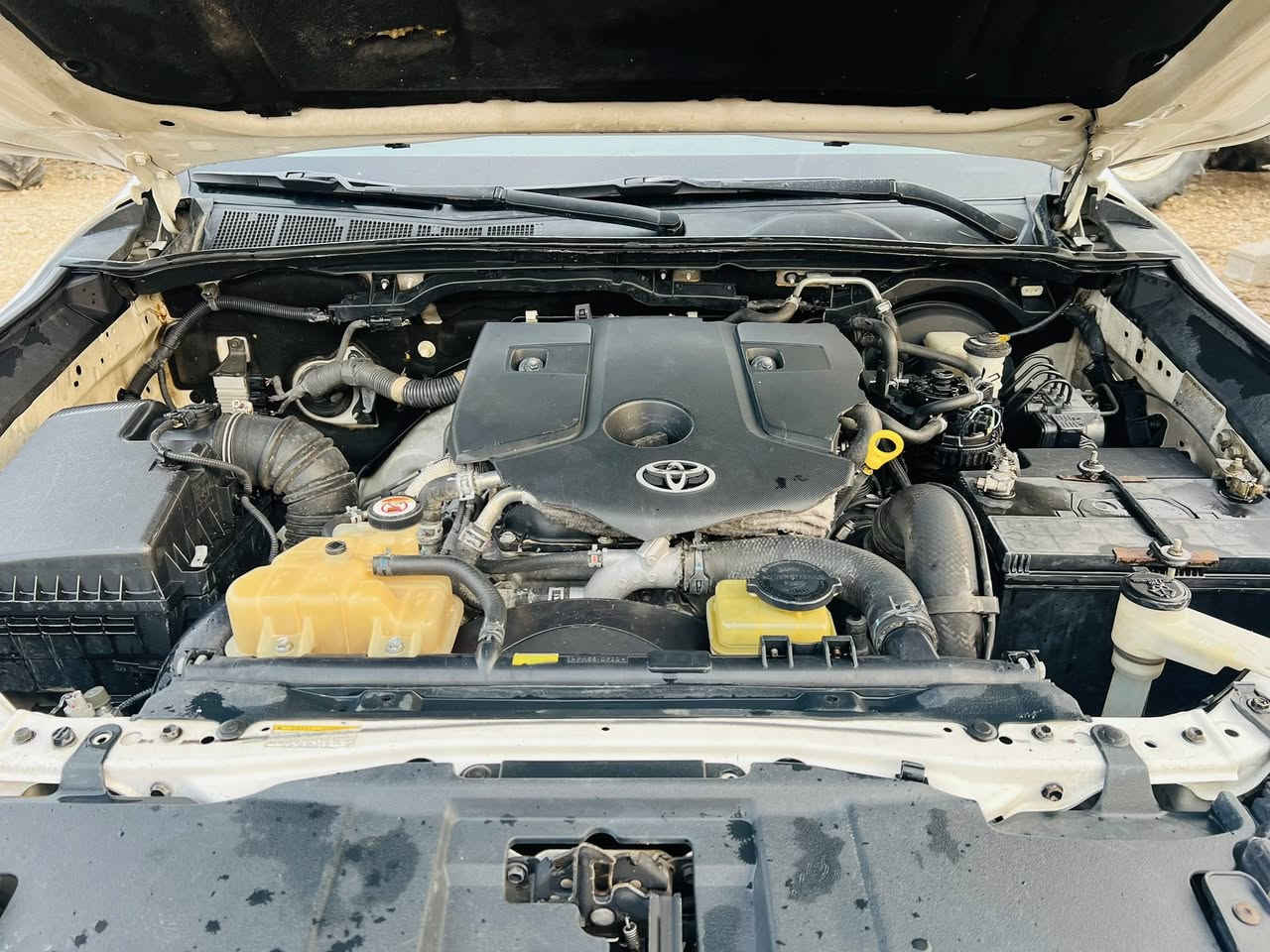 للبيع بيكم كاز كاز كاز
2017 محرك جديد رقم جديد 
ماشيه 130 جديده 
مكان واسط الزبيديه 
السعر 225 وبيها مجال 
***********
