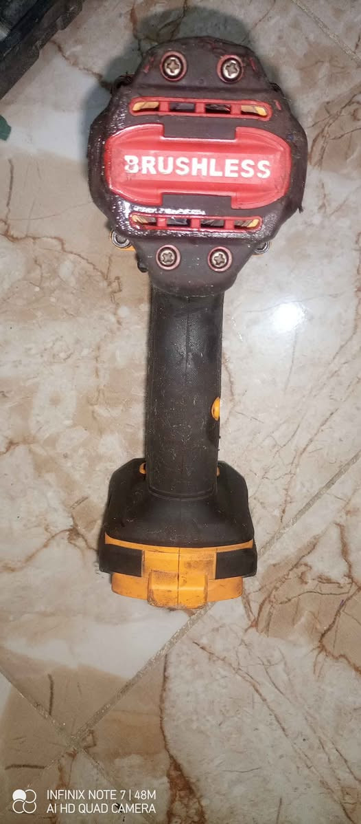 دريل لقمة برشلس ٨٥٠ نيوتن ماركة انجيكو بدون اي ملحقات مفتوح فقط مبدل راس اللقمة فقط ومخليلة راس لقمة امباكت وحجم قياس نص وشرط الشغل رايدة ب٧٠ وبي مجال للشراي ترة سعر الجديد بدون ملحقات ١٠٠ الف تقريبا النجف, العراق


**إذا كنت صاحب هذا الإعلان وتريد حذفه لأي سبب، رجاءا أرسل رسالة إلى الدعم الفني**