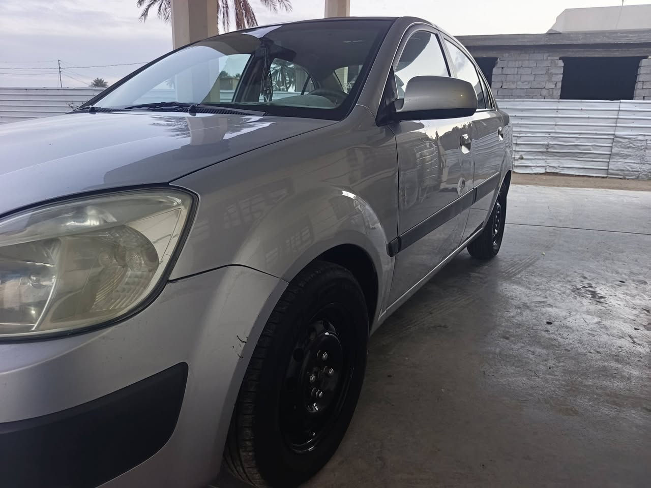 السلام عليكم ورحمة الله وبركاته
للبيع فقط كيا ريو موديل 2009خليجية رقم بغداد انكليزي بأسمي السيارة جاهزة من كل النواحي مابيهة اي نقص مكينة 1600كير ومكينة مكفول صدر مكفول تخم تاير جديد تبريد ثلج بيهة مكانين صبغ فقط بدون حادث السيارة جديدة 
السعر 86وبيهة مجال بسيط مكان السيارة بغداد 
للأستفسار 
***********
***********
