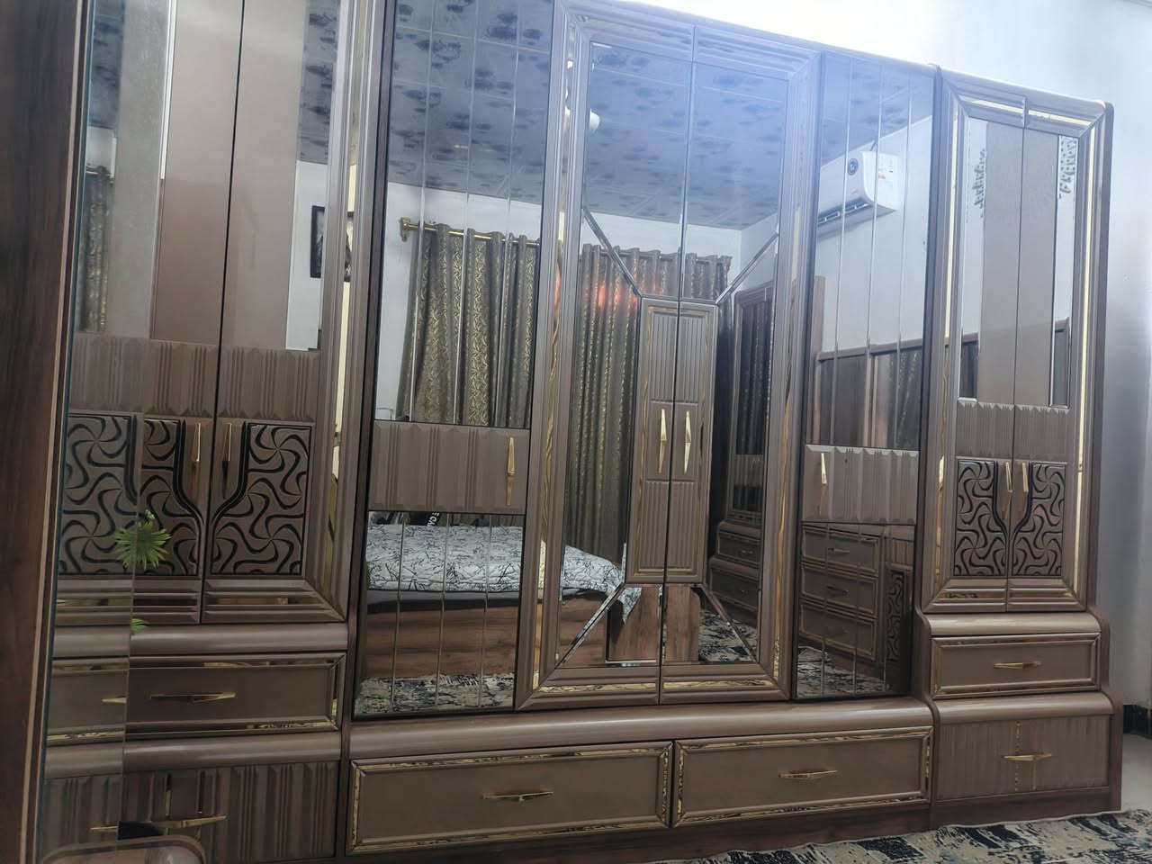 غرفه اماراتي ضخمه كلش جديده 11 قطعه سعرها 3 مليون ونص وبيها مجال للشراي قفط للتواصل خاص العنوان سامراء منطقة الطيوب


**إذا كنت صاحب هذا الإعلان وتريد حذفه لأي سبب، رجاءا أرسل رسالة إلى الدعم الفني**