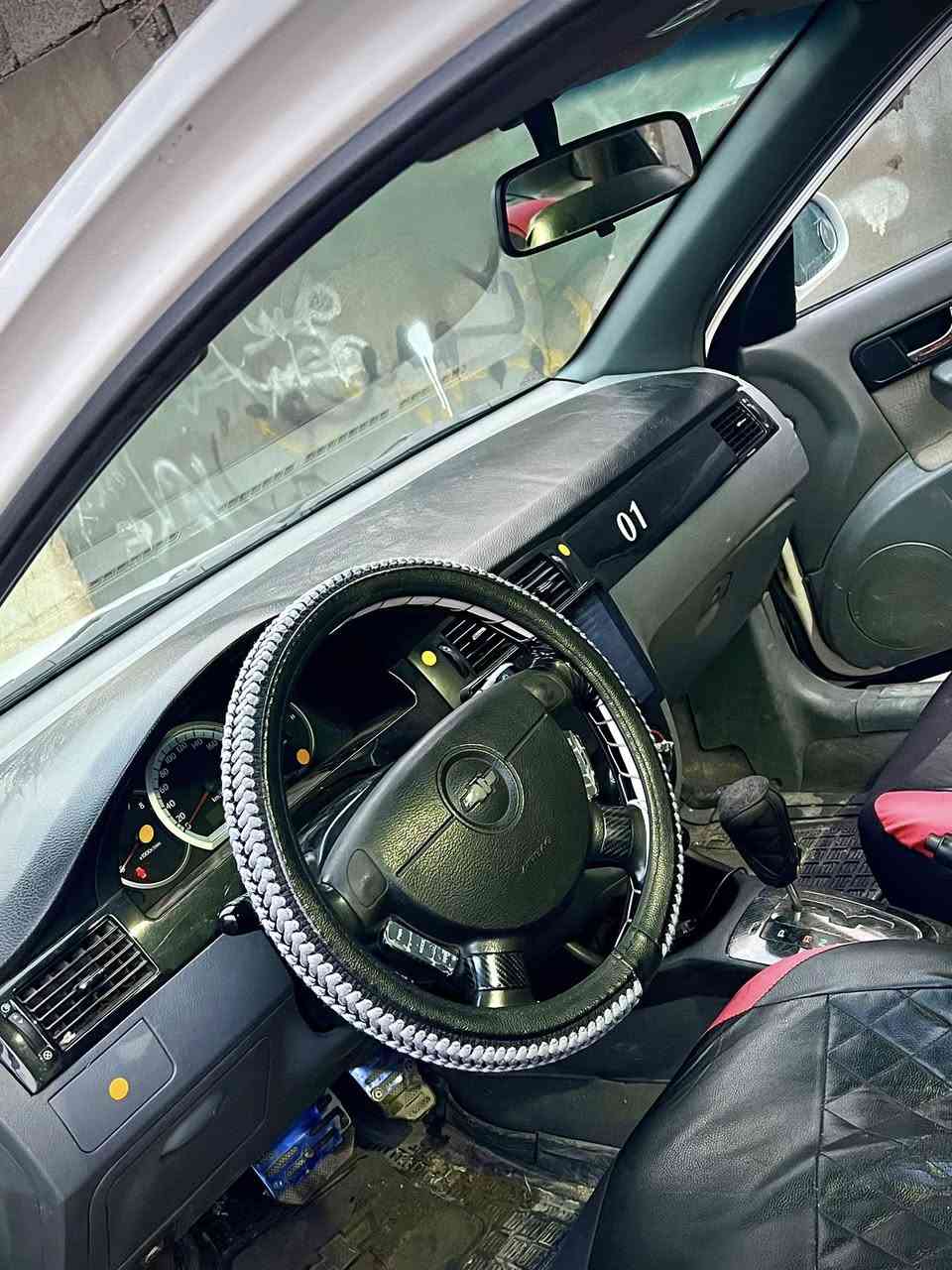 گێڕ ئۆتۆماتیک  سەیارەکە زۆر خاوێنە  شاشە ئایپادە و سوکان ڤۆلیۆمە و بەگلایت مارسیدسە لە ڕەسماکان جوانترە ١ چەمەلاخ پێشێ گۆراوە بۆ بیلادی بێناو بێ ئێرباگ هەموو شتی بە شەرتە گێر و مەکینە بە شەرتی ١٠٠ فیتەر و سەنەوی نوێیە تا ٢٠٢٩ 
سەیارەکە بە ناوی خۆمەوەیە بە شەرتی غەرامە 
بۆ نرخ تەلەفۆن بۆ ئەو ڕەقەمە بکەن
شوێن قەڵادزێ
0750 837 3459
