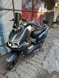 دراجه شركه الريان نوع ساحقه جديد 10 ايام ستخدام مشتريه مليون و400 ابيع...