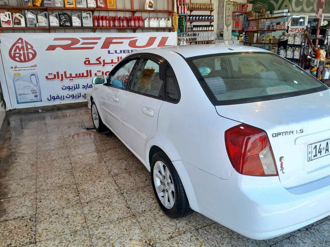سلام عليكم سيارة اوبترة لبيع ٢٠١١ كير محرك تبريد تخم تاير خير من اللة رقم الهاتف ***********
