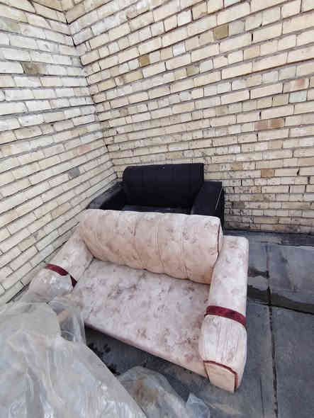 تخم ١٠ مقاعد ٢ ام ثلاث نفرات و٢ ام نفرين نضيف اسفنج قوي بس واحد بي زروف موضح بصور اثر فحمه  سعر ٢٠٠ مكاني خطيب زراعي مولد الحمره ***********
