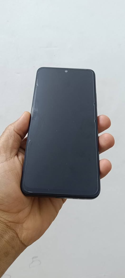 للبيع ريدمي نوت 12
ذاكره 128رام 8بطاريه 5000ملي امبير 
بصمه وجه بصمه إبهام صوت ستيريو فوك وجوه 
شاشه HD موجودة كارتونتة الجهاز فقط بدون شاحنة 
الجهاز مال بيت استخدام شخصي جديد. نقصة 
السعر 170 وبي مجال بيع او مراوس


**إذا كنت صاحب هذا الإعلان وتريد حذفه لأي سبب، رجاءا أرسل رسالة إلى الدعم الفني**