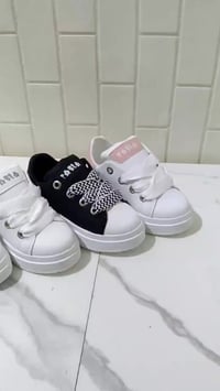 ملابس • للتواصل