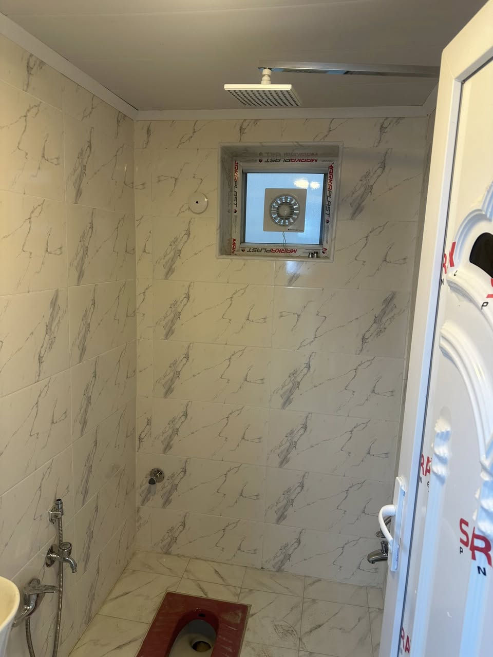 اللهم صلي ع محمد وال محمد للبيع للبيع لبيع 50متر طابقين غرفتين نوم حي النصر   قريب  ع شارع الجنه   بيت  🏠 درجه  اوله  بناء واحد  ع واحد   *********** ارجو متابعه الصفحة ليصلك كل #ماهو جديد #عندك_عقار_وتريد_تعرضه_دزه_النا_ولاتشيل_هم#اهلا#وسهلا#بيكم #عنوان_التميز_والثقه_والابداع
