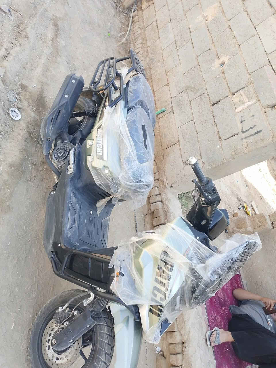 السلام عليكم دراجه للبيع السعر 800 وبيهه مجال ***********
