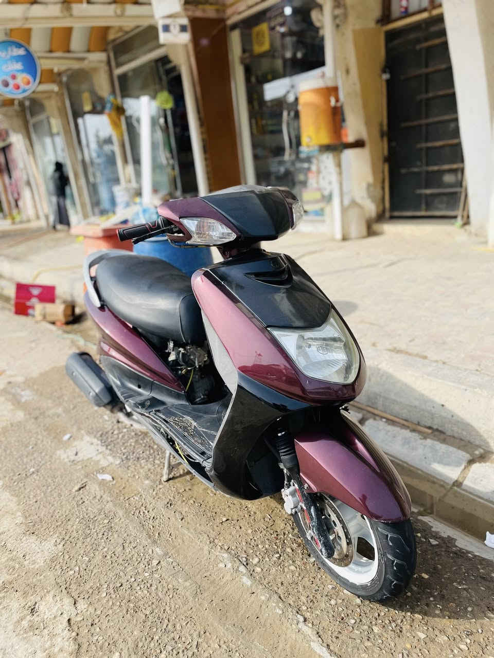 سلام عليكم سكنس لبيع دراجه برغي ما ناقصه مكينه 58و كلجات بلاديه تفطر الكاع دراجه و قبل شهر سويت 58كل نقص ما بيه دراجه و مستعجل عل بيعته ***********هاذه رقمي و بي واتساب و سعر بلاش وعلي
