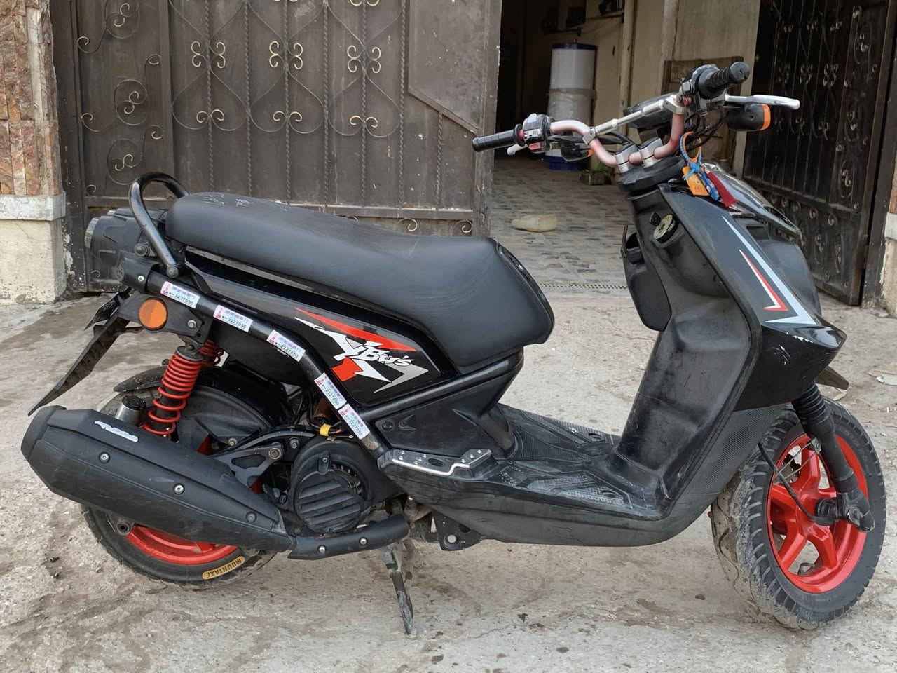 السلام عليكم اللهم مصلي على محمد وال محمد
سكنس جبلي دراجه خير من الله مكينه بل مشي متسمع صوتها خير من الله كلشي شغال بيها اشاير عالي ناصي كلشي شغال بيها خير من الله مال رمبه قبل شهرين منزلها و اوراقها موجوده سعرها مليون وميه وخمسين لل طيبين دراجه مال رمبه التواصل واتساب او على الرقم *********** المكان بغداد حي اور
