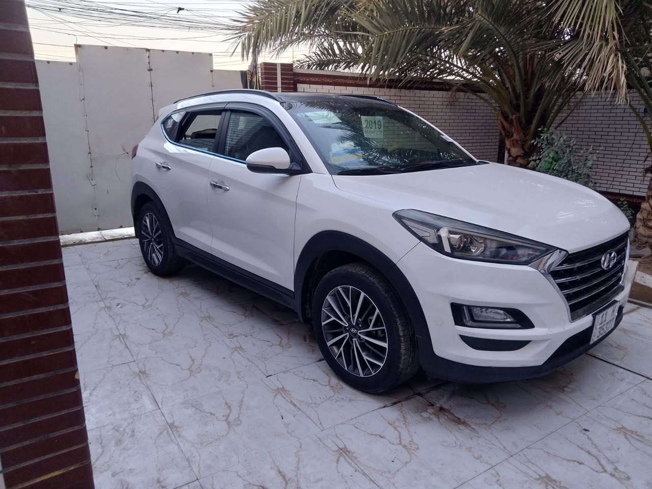 هونداي توسان موديل ٢٠٢٠ رقم بغداد بسمي ماشيه ٩٥ كفاله فقط بارد الباب خلف السايق مكينه غير مفتوحه تخم تاير دلوب السعر ٢٠٠ وبيه مجال اتصال علا صاحب السياره مكلف بل النشر ***********ا مكان ااسياره ميسان
