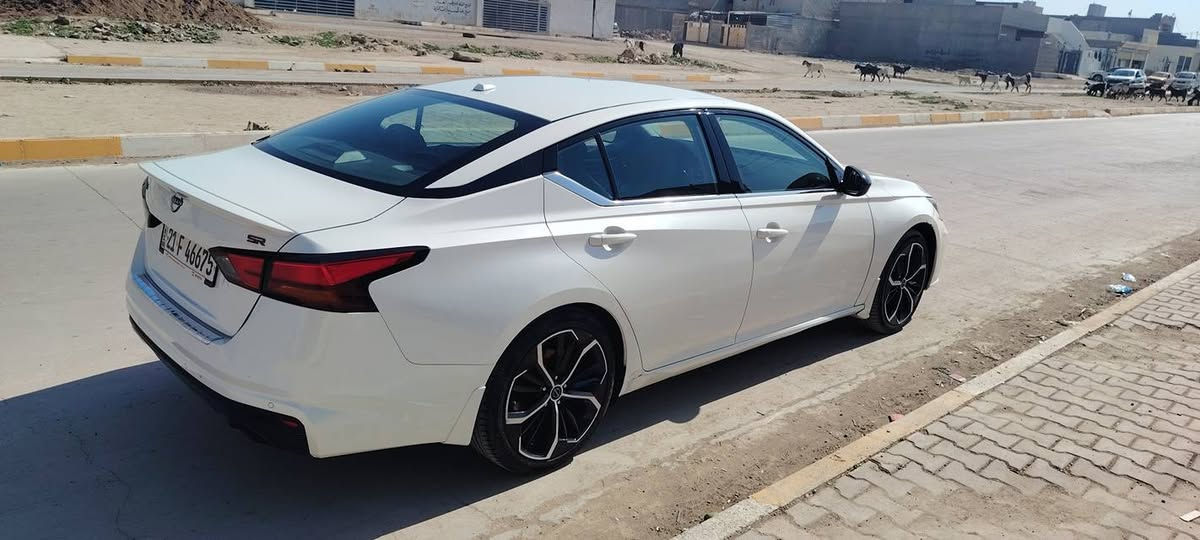 ماشية 33 الف ميل
تعديل بارد موضح بالفيديو
بدون ايرباك
***********
سعرها 195
المكان كركوك
