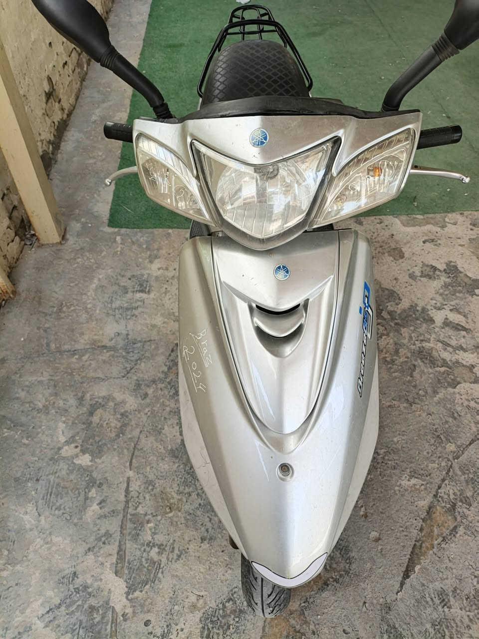 بريز بغبغاء ، نوزل خطين ، نكره سلف السعر 700 الف 
بمكاني بغداد ***********
