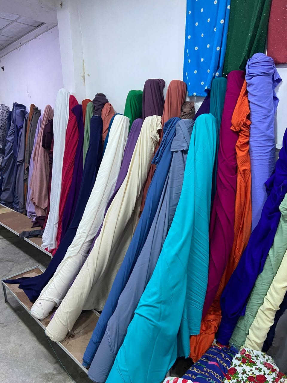 بسم الله وعلى بركة الله وصلنا جميع   انواع الأقمشة النسائية  الصيفية   عبدالهادي.   ناحية الزاب فرع ثانوية الزاب ***********
شكرا لمن يشارك المنشور. الجمعة.  ٢٠٢٦. /٣/٦
