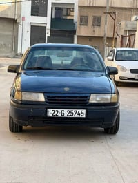 فكترا 1990 • 1.8 اوتوماتيك • بدون حادث