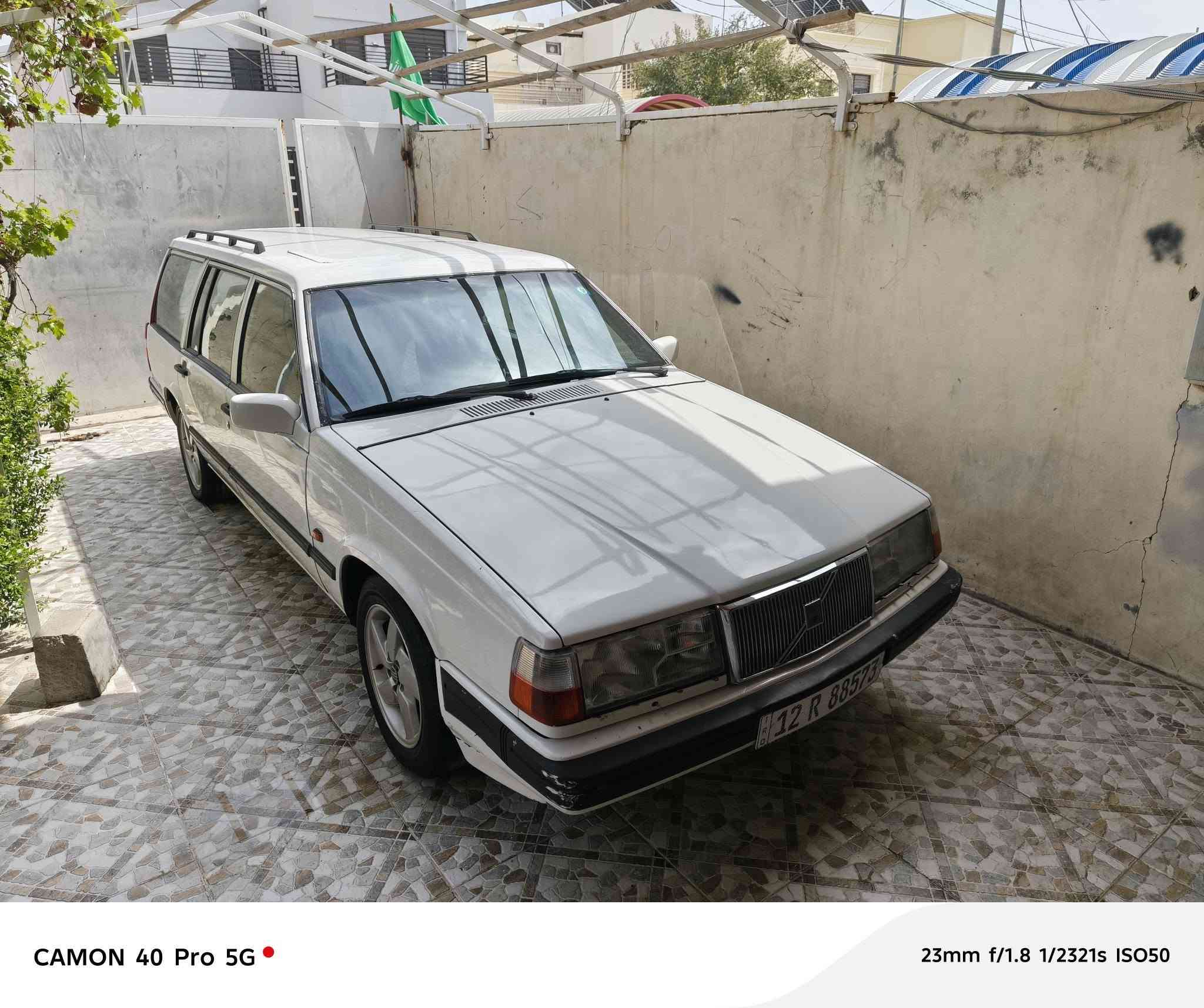 السلام عليكمVOLVOمديل 1991حجم 740نضام بريك ABS تبريد تدفئه كله شغال مكينه كير حداديه كله جديد فتحه سقف السياره جديدة بأسمي السعر 60وبيه مجال للاستفسار أكثر هذه رقمي ***********
