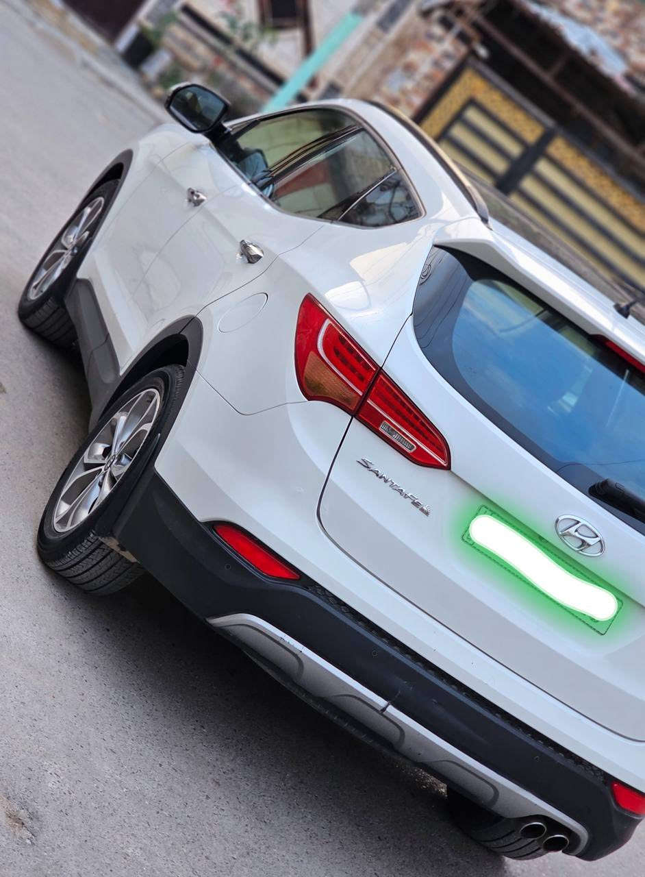 السلام عليكم.. سنتافي كويتي خليجي 2015
السياره على وضع الشركه فول 1\1 معروفه الكويتي  ((حادث قطعه وحده فقط باب الصدر بي طخه و مبدل باب وكاله ))
رقم بغداد انكليزي تحويل مباشر 
محرك 6 
7راكب 
3قطع تبريد 
بانوراما 
كاميرا دواره وحساسات 
لد ابيض 
شاشه لمس 
كشن جلد
بصمات تشغيل وابواب 
مري شفط +اشاير مري +ترحيب 
مانع انزلاق 
نزول منحدرات 
4×4 
وضعيات قياده كامله 
تدفئه وتبريد بالمقاعد 
تحكم بجميع وضعيات المقاعد 
سايد بريك دكمه 
زراكات لايت 
نضام ECO  وبعد بيها مواصفات
 
كربلاء طويريج.. سعر 175 مجال بسيط ***********
