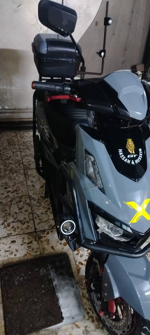 السلا م عليكم
دراجه شحن للبيع
استخدام قليل يعني جديده بلباكيت
ملف 2000 نحاس
6 بطاريات

عنوان مدينه الصدر الاورفلي
***********
سعره 800 وبيه مجال قليل حك الجيه
