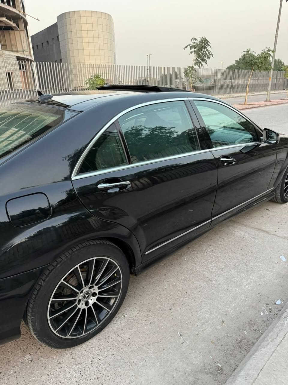 🚗 مرسيدس S-Class خليجي طويل 2011 للبيع 🚗
وارد خليجي – فول مواصفات

🔹 فتحة سقف بانوراما
🔹 خمس بردات
🔹 مقاعد خلفية كهرباء
🔹 أبواب شفط + جنطة شفط
🔹 ستيرن كهرباء
🔹 ناظور ليلي 🌙
🔹 رادارات أمامية وخلفية
🔹 لايتات زينون
🔹 مكينة + كير + حدادية مكفولة
🔹 نوزلات جديدة
🔹 فيتبم جديد
🔹 السيارة جاهزة بالكامل
🔹 غرفة جديدة
🔹 اللون: أسود 🖤

📍 مكان السيارة: بغداد
📄 رقم السيارة: بغداد

📞 للاستفسار: ***********
