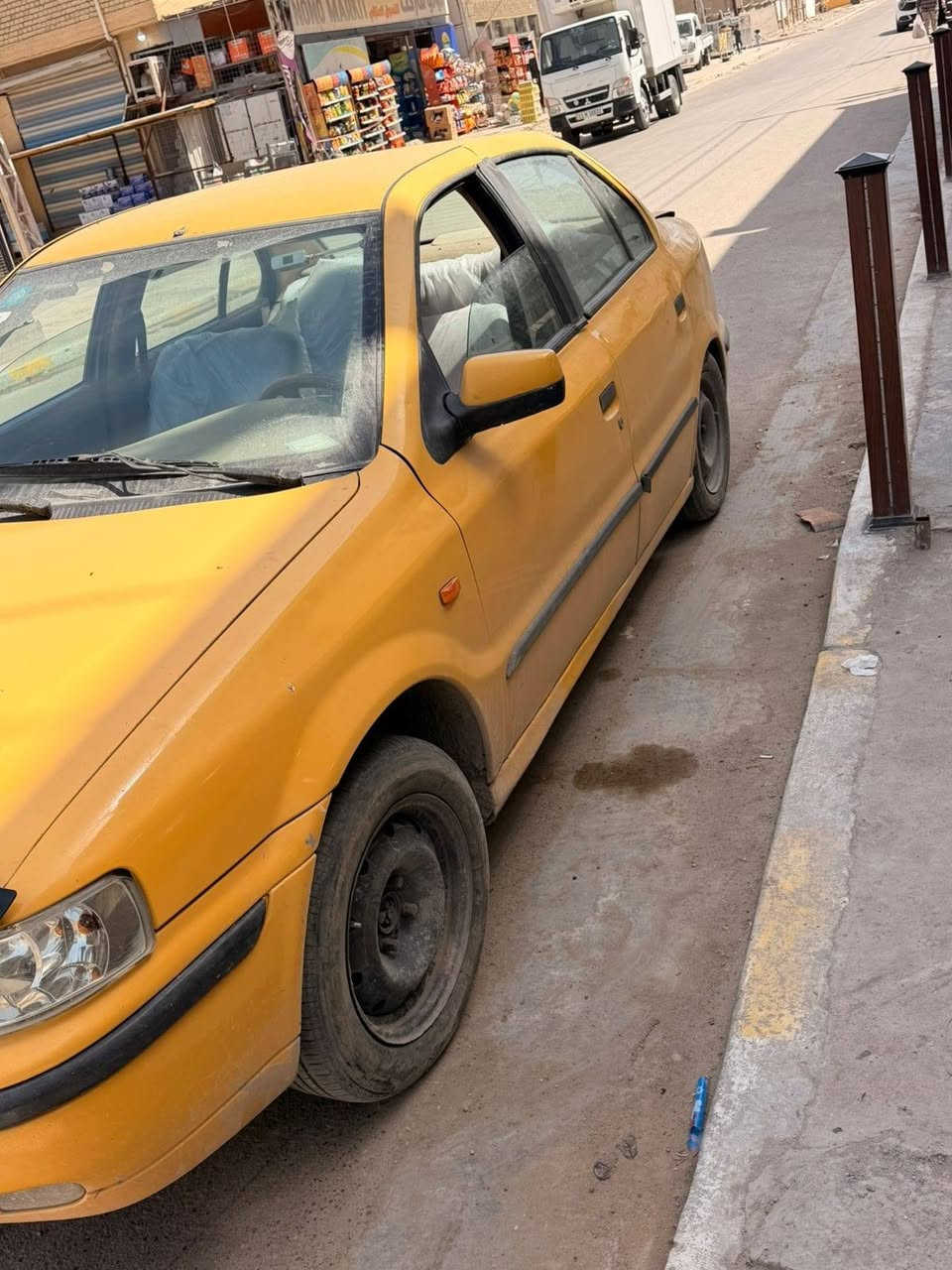 السلام عليكم سمند موديل ٢٠١٢ ناطق  رقم بغداد بسمي مصفر هيه وغرامات سياره مصبوغه حزام كير حلو مكينه جديد سياره كاعد وحلوه شوفت عيونك تبريد نقصه بس غاز من  من سويت المكينه طار الغاز مالته صدرحلو مكاني بغداد الحريه سعره ٣٠ وبيه مجال ببسب الوعود الكاذبه ***********
