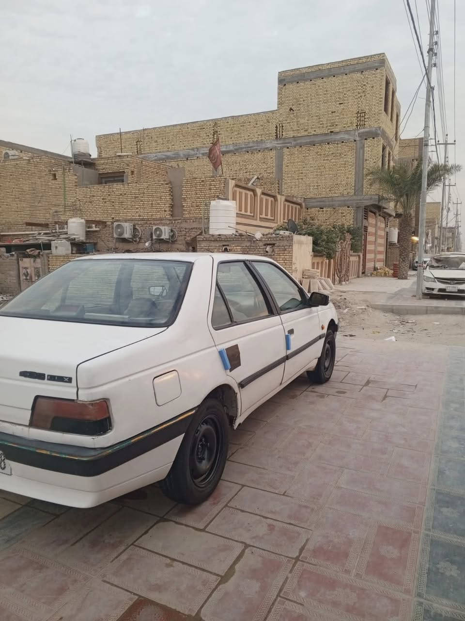 السلام عليكم بيجو405بسمي رقم بغداددولي محوره كورله تريدتحويل تريدوكاله جاهزسعره 28وبيه مجال بصيط ناصريه مركز***********
