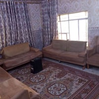 تخم 10 مقاعد و القنفات الكبار يرهمن سرير نضيف كلش ٠٧٧١٢٩٠٣٠١٨