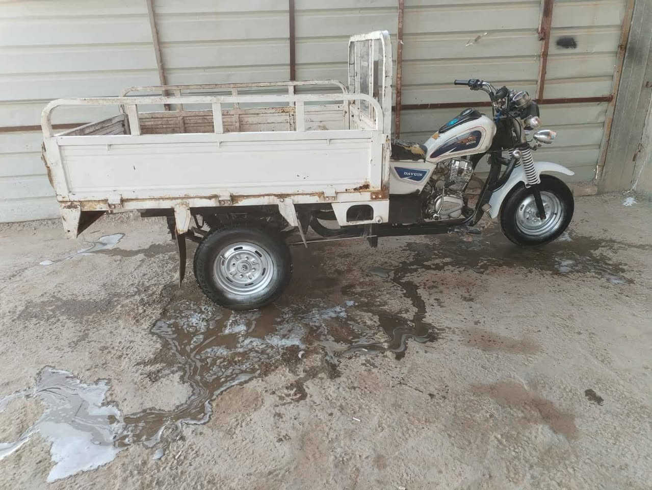 السلام عليكم  للبيع موديل 2018 اوراقها كامله مكينه ما مفتوحه  شاصي كفاله مكانه شطره سعر خاص هذا الرقم ***********
