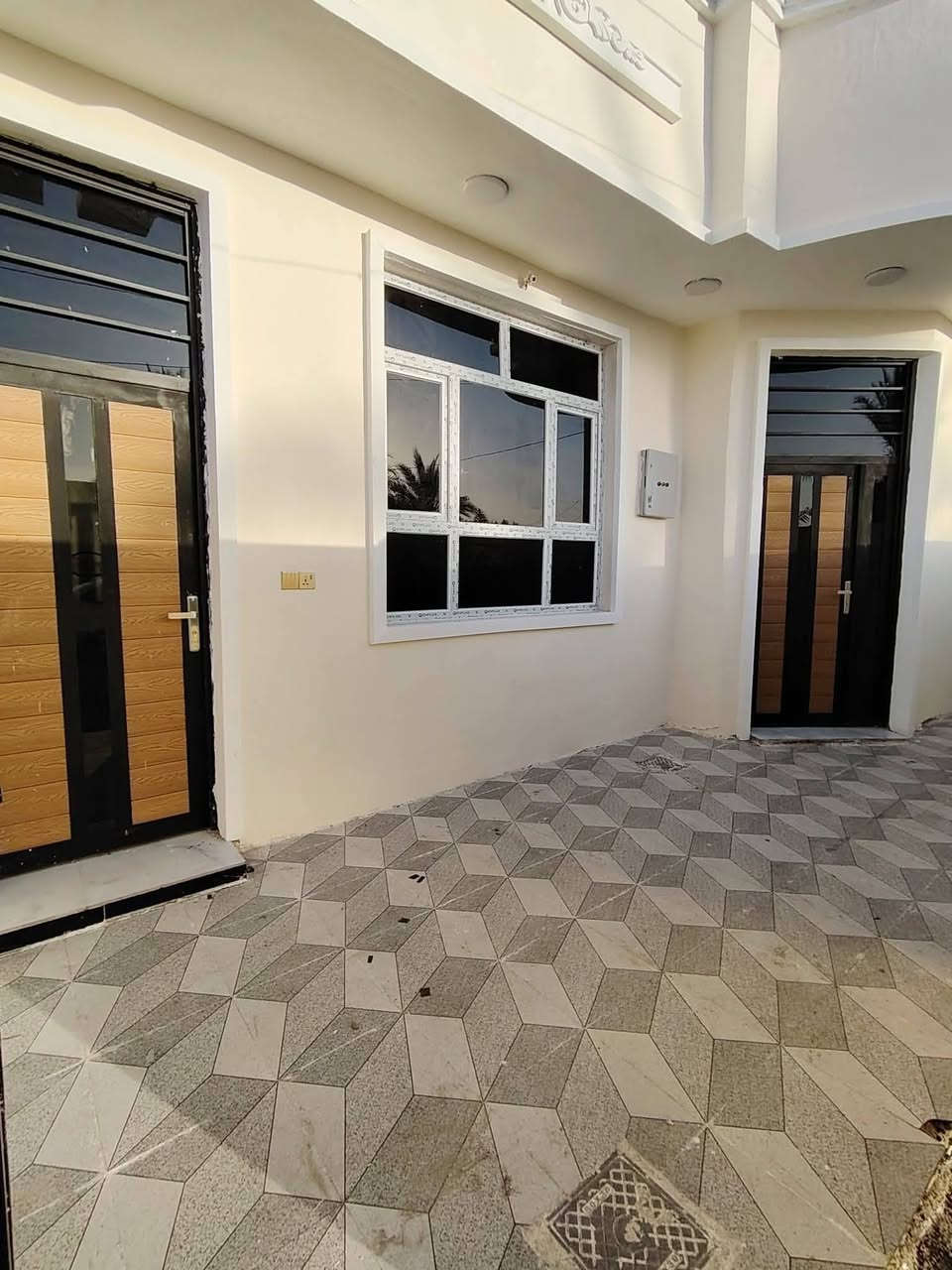 السلام عليكم مكلف بلنشر
دار للبيع مساحة ١٢٥ متر

الموقع حي ذويب الشارع الاخير المقابل لحي الدواغنه

تفاصيل الدار

البناء طابوك

شبابيك المنيوم

والأبواب قاصه

يحتوي على غرفة نوم ٥* ٤ وواحده فوك ٤ *٣

واستقبال ٦* ٤

وصاله ٦* ٤

ومطبخ ٥* ٤

مجاري خطين واحد على البزل واحد خزان

الأرضية بورسلين
السعر ٥٢ مليون 

تفاصيل أكثر الاتصال السلام عليكم مكلف بلنشر
دار للبيع مساحة ١٢٥ متر

الموقع حي ذويب الشارع الاخير المقابل لحي الدواغنه

تفاصيل الدار

البناء طابوك

شبابيك المنيوم

والأبواب قاصه

يحتوي على غرفة نوم ٥* ٤ وواحده فوك ٤ *٣

واستقبال ٦* ٤

وصاله ٦* ٤

ومطبخ ٥* ٤

مجاري خطين واحد على البزل واحد خزان

الأرضية بورسلين
السعر ٥٢ مليون 

تفاصيل أكثر الاتصال ***********
