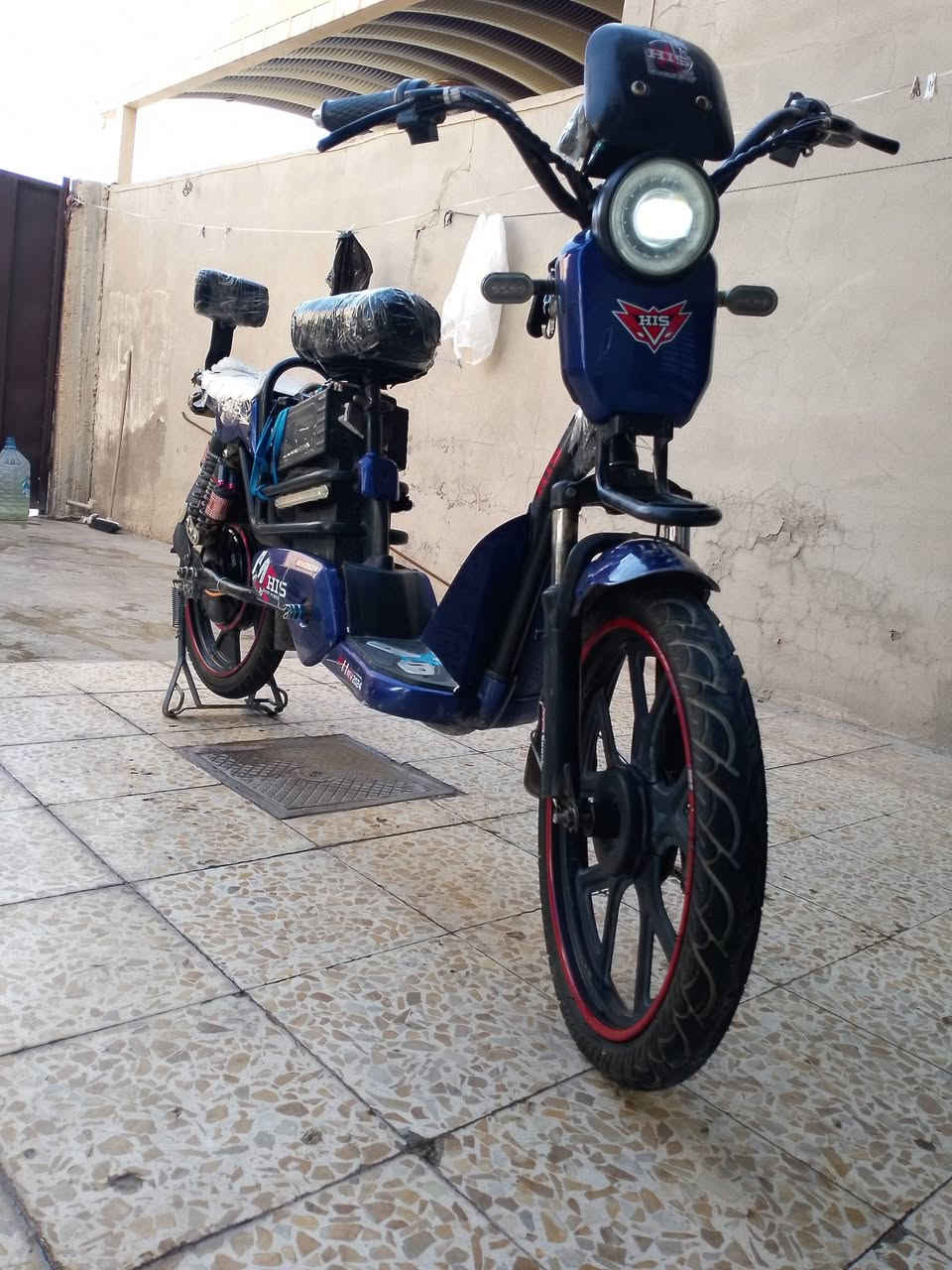 السلام عليكم
دراجه شحن شركة HIS 
موديل 2024 
4بطاريات 
سويج عدد2 مع بصمه تشغيل عن بعد 
بطاريات نضيفه مبدل ستيرن وبي عواج بل شاصي فقط بي نقص قليل 
سعر(180الف)بي مجال قليل للاستفسار على الرقم *********** واتس مكاني كركوك
