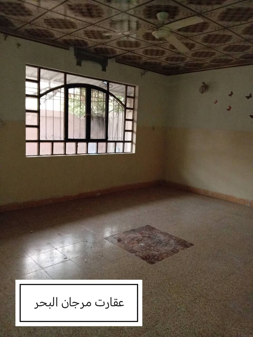 #دارلليجار🏠
في حي الميثاق
طابق ارضي
مساحه الدار /120
غرفتين✅
صحيات✅
استقبال ✅
كراج✅
بدل الايجار /300
وتامينات/300
قريب جدآ عشارع العام 🔥
قرب ماركت النور📍
للستفسار مكتب مرجان البحر 
عنوان المكتب
سايدين الميثاق  قرب المجسر مقابل ماركت النور 
عماره جاكيت اوربي

او الاتصال 
***********
***********
