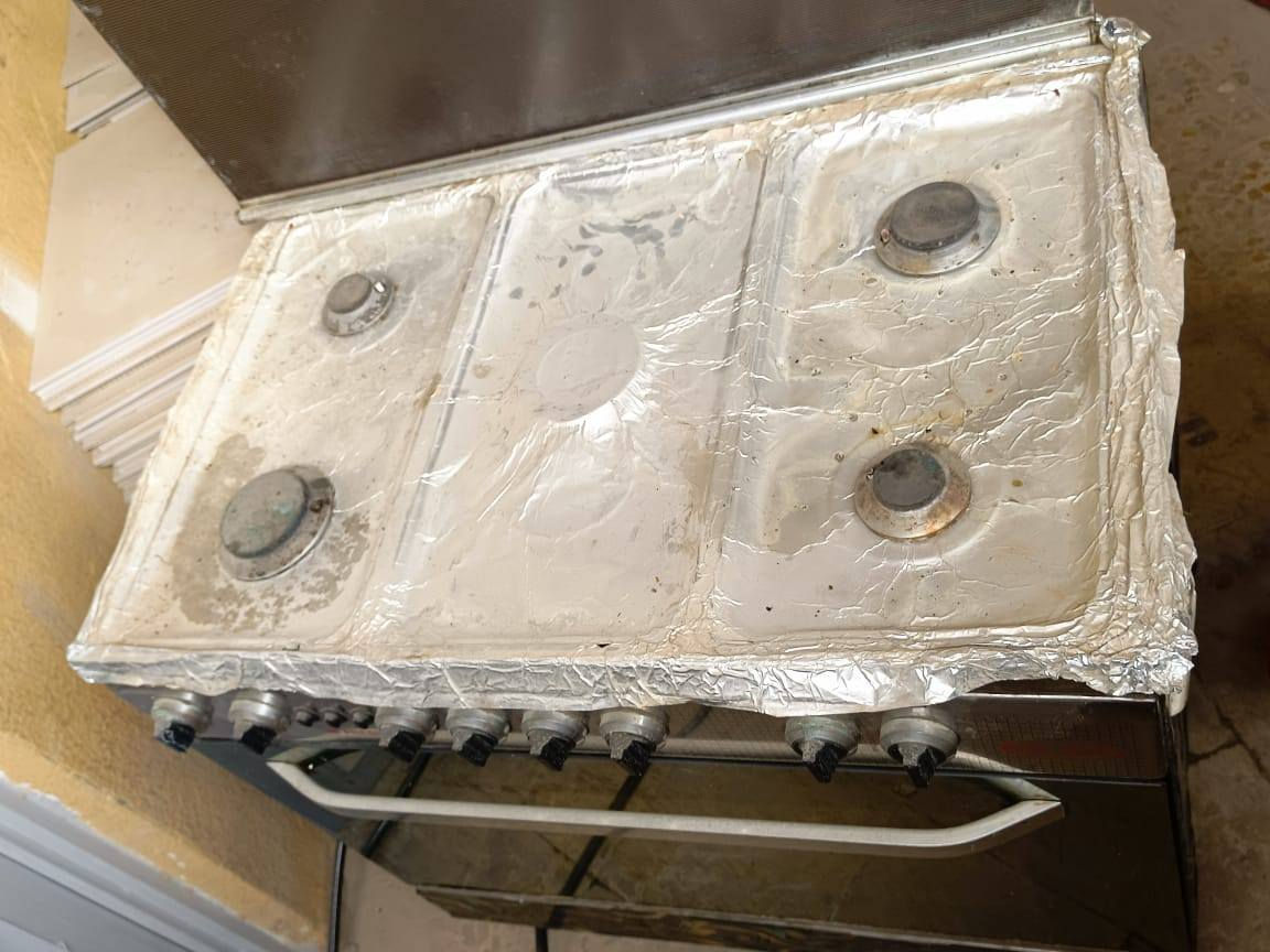 للبيع طباخ مصري نضيف مداخل تصليح 5 عيون للبيع السعر 70 الف. وبي مجال قليل   مثل ماواضح بصوره طباخ وشغال كربلاء الحر قرب مرقد الحر  ‏‪0775 438 6215‬‏
