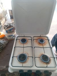 للبيع طباخ شرط شغال 07502339800. 07740923182