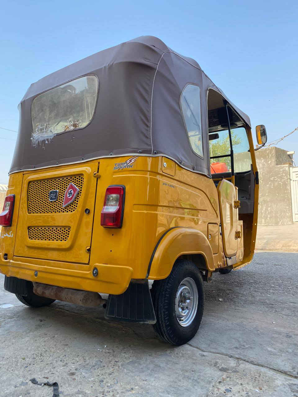 21 الشهر 10 يوم 22 ليموني اصبانه ماحاط ع مكينه بس زنجيل ودهن. كشرتها تخبل بيها بارد قليل جوه البك لايت
(رقم وسنويه) بسمي تحويل ثاني 

العنوان ميسان ابو رمانه. ***********

خابرني وبيك خير ودلل
