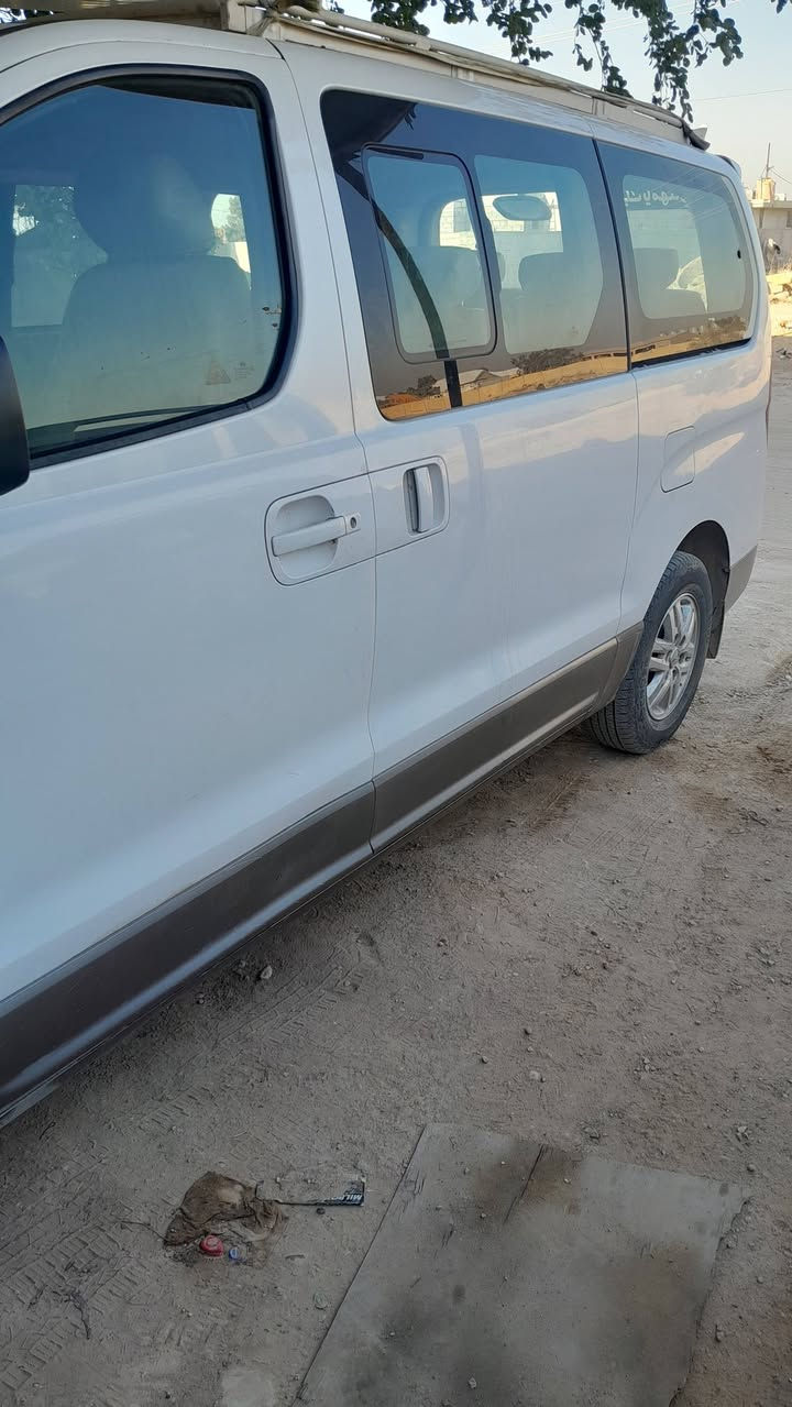 سلام عليكم 
ستاركس ١٨ محور  مسكر اوتوماتيك مكفوله بس خشم جاملغ صبغ رقم كربلاء بسمي ***********
