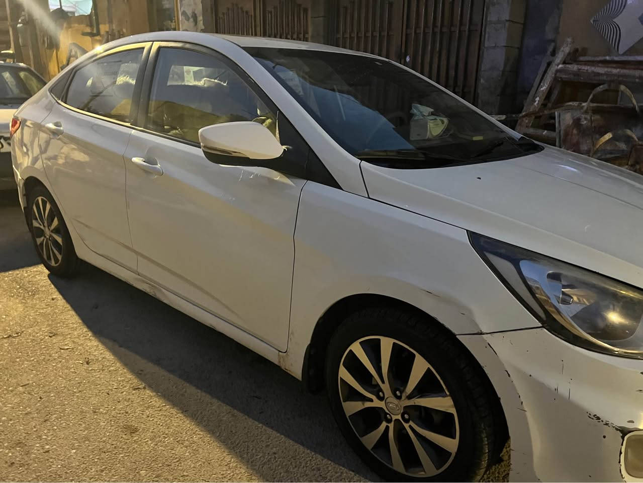 اكسنت موديل ١٥ مكفوله من الضربه والتبديل والصبغ بيه فقط حالوب مكينه 1600 فتحه فول جاهزه السياره الرقم بصره الجديد السعر ٨٨  وبيه مجال *********** البصرة, العراق
