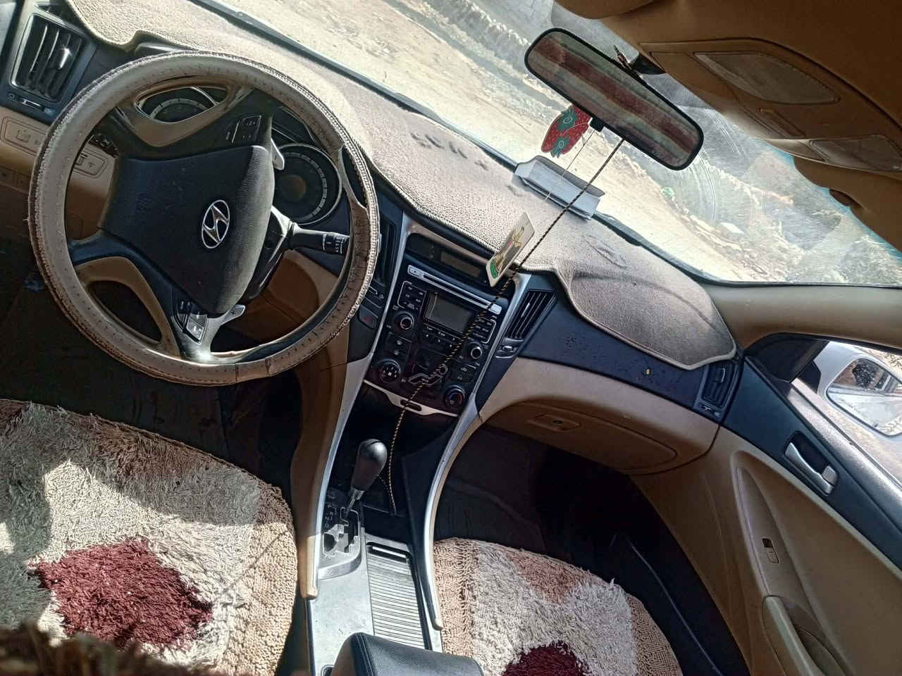 السلام عليكم
سوناتا خليجي موديل ٢٠١٣ 
رقم بابل  باسمي 
كير محرك تبريد مكفولات 
السياره بيه قطع صبغ  
مكاني/ بابل/ القاسم 
للاستفسار ***********
السعر ١٠٠ وبيه مجال
