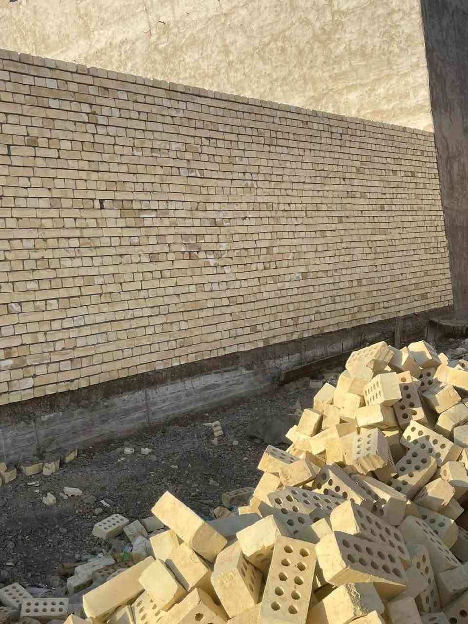 خلفات بناء شغل درجة اولى التزام بل موعيد وزن مظبوط وشرط شغل مهندسين معه تنظيف الموقع ***********
