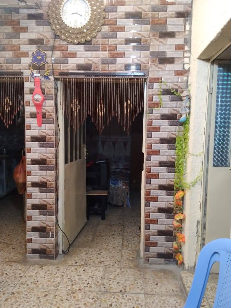 نص قطعة طابق واحد ترميم جديد  ٨٠ متر للبيع خلفية قطاع ١٥ بالشعلة ***********

