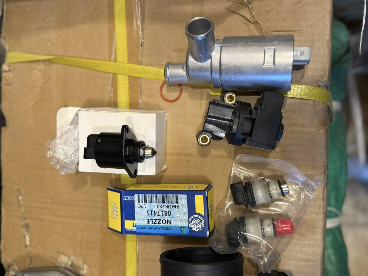 سلام عليكم
تم وصل ادوات اوبل جميع انواع الاوبل 
صدر كهربائيات مواد تجفيت ميكانيك كلشي موجود لايت بكلايت بلوجكتر 
حساس صالنه اوبل جميع موديلات
حساس هوه ايسي 
جميع الموديلات بزون اومكا صدامي استرا 
ايرفلو جميع انواع الاوبل بزون اومكا فكترا استرا
طوافات بزون صدامي 
مجول 
لايت دعاميه فكترا 
ديلكو دايو 
ماكنيت 
Tps
كلج مروحه
كويل ناريه 
لبات سويج 
جوزات
فحمات 
فلاتر
دشلي كير 
عنواني بغداد سنك مكتب جلال ابو طيبه 
توصيل بغداد 5 
محافضات سته 
***********
