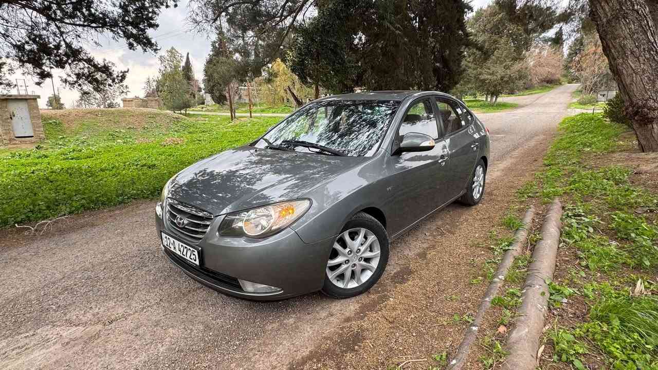 بسم الله والصلاة والسلام على رسول الله

 سيارة: Avanti 2010 S16

مواصفات السيارة:
السيارة وارد كوري فول مواصفات على موديلها
محرك 16
بصمة اصلية
دخول ذكي
فتحة سقف
حساسات خلفية
تدفئة مقاعد
اشاير بالمري
مري سحب
تحكمات ستيرن جهتين
شاشة (مضافة) 
 كاميرة خلفية (مضافة) 
تبريد شاشة
دكشن عالي
نظام توقف ABS
نظام قيادة ECO
وييل كب 16
بصمات عدد 2 اصلية

وضع السيارة:
السيارة بحالة جيدة جداً. 
سنوية جديدة
محرك جديد مبدل قبل 6 اشهر
طخم امامي وخلفي ودسكات جديدة
طخم تايرات جديدة
باتري جديد
تم تبديل منظومة البانزين بالكامل من الفيت بمب والنوزلات ومجاول وبلكات (منظومة البانزين بالكامل جديدة)
راديتر امامي وراديتر داخلي جديد
دوشمة كاملة للسيارة مع الارضيات والصندوق
✅تقريبا كلشي بالسيارة جديد وافضل انواع المواد الاحتياطية في السوق (سيارة نظيفة جدا مصروف عليها) 
الكير يؤخر بالتبديل (اذا اكو مشكلة بيه يخصم سعر الكير من سعر السيارة)

هيكل السيارة:
الهيكل نظيف جداً كما بالصور، السيارة بدون صبغ، يوجد تعديل بارد بالجاملغ الامامي للسكن وطخة بسيطة بالباب الخلفي للسكن (كما موضح بالصور)، ثلاث رصعات بالابواب لم تظهر بالصور بشكل واضح. 

سعر السيارة 124 وبيها مجال بسيط
البيع نقد فقط بدون مراوس او تقسيط
 
مكان السيارة موصل
التصال على الرقم: ***********
واتساب: https://wa.me/9647749256522 موصل, نينوى
