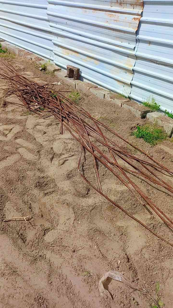 السلام عليكم للبيع شيش مستعمل نص طن مكانك تاجي زمله 
***********اتصل او واتس اب
