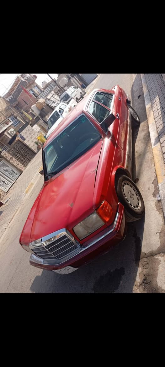 سلام عليكم سيارة لبيع مارسيدس بسمي تحويل ثاني يوم السعر 27بغداد  ***********
