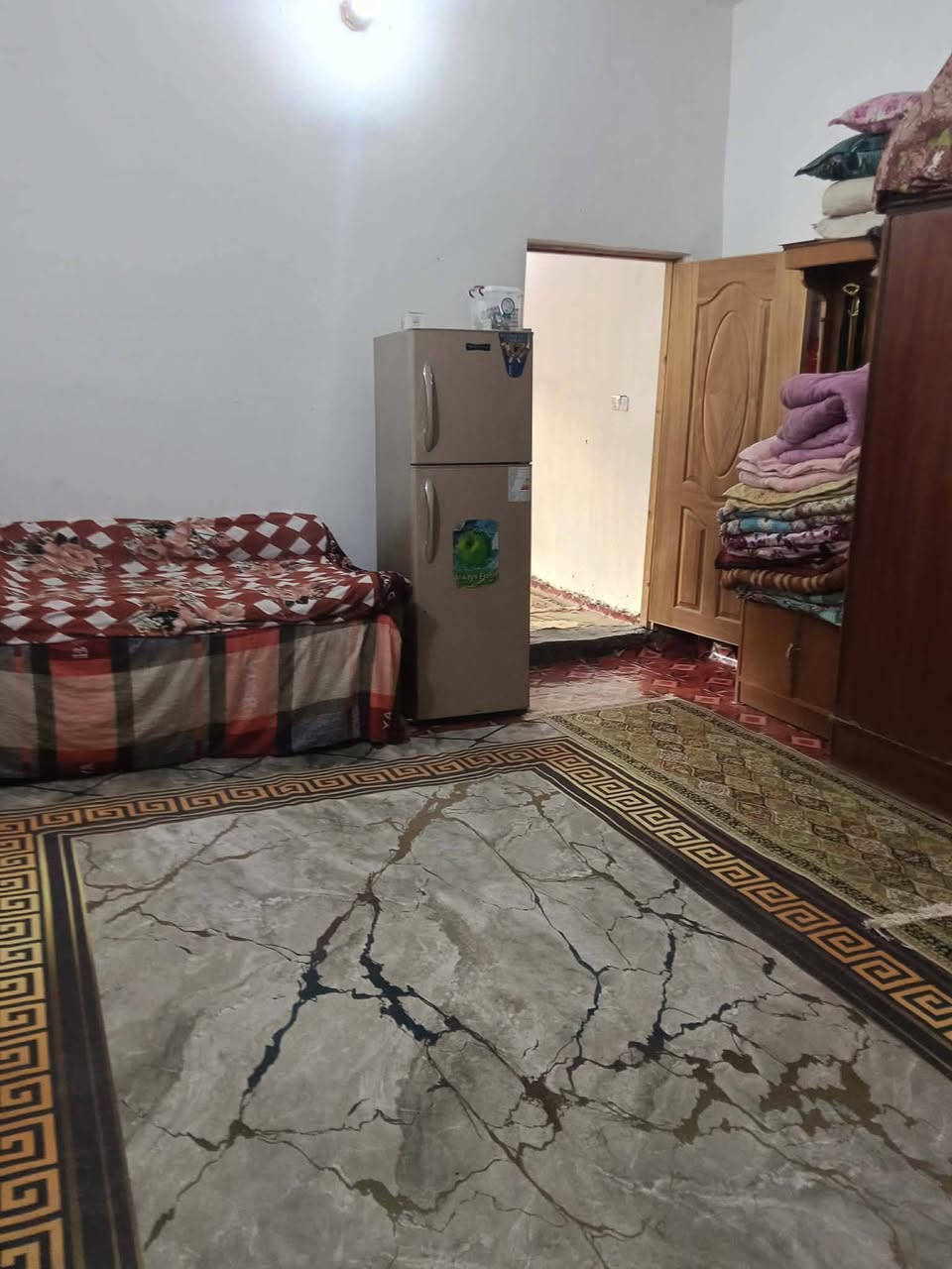 سلام عليكم بيت البيع اصلاح زراعي قريب على شارع 80جهت كربلاء مساحه 100متر سعر 22او بي مجال رقم ***********
