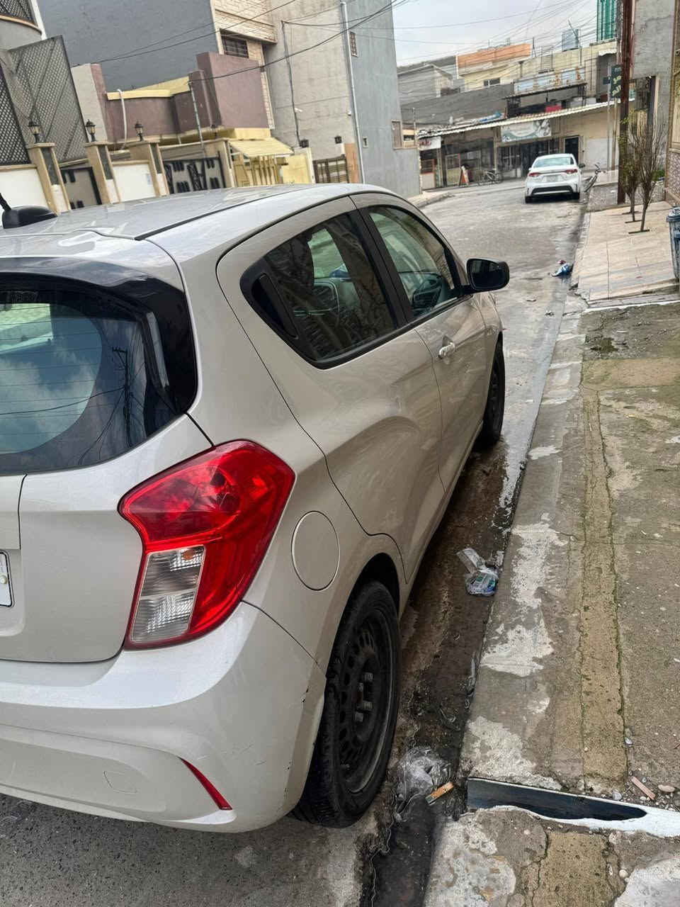 سبارك 2016 
3 قطع صبغ بدون داخل وبدون ارباك .. رقم نينوى باسمي شرط التحويل .. جاهزه بدون نواقص
السعر 78 وبيها مجال 
مكاني حي الفلاح الثانيه 
***********
