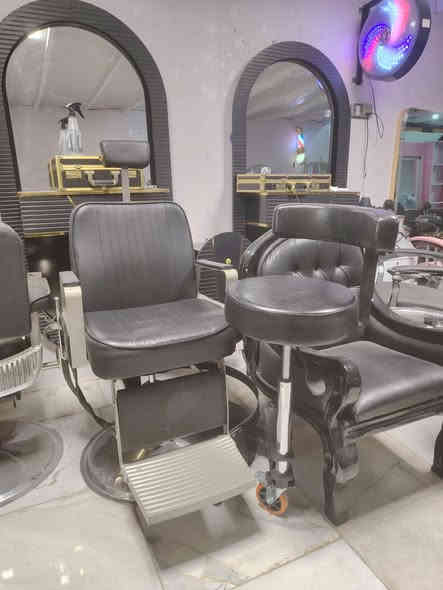 للحجز والاستفسار واتس ***********. ***********. للحجز مراسلتنا على الواتس. حي العامل شارع المستوصف قرب صيدليه الساقي. توصيل للمستعمل محافظات قريبه من كربلاء المقدسة
