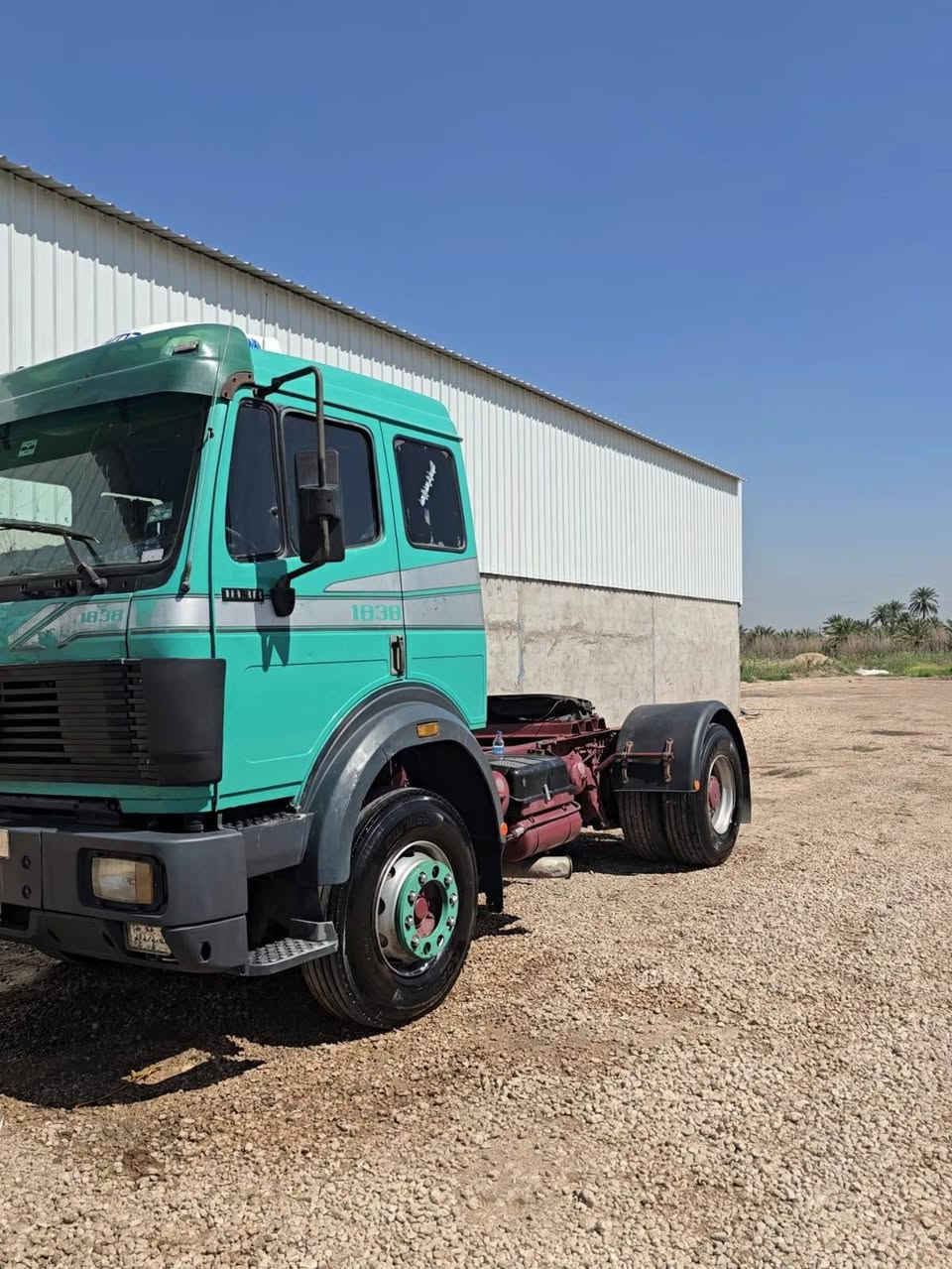 لبيع تك لماني مديل 94 مكينه 35 كير 180 قماره وشاصي بله صباغ مكفواله كفاله عامة تخام تاير ***********
