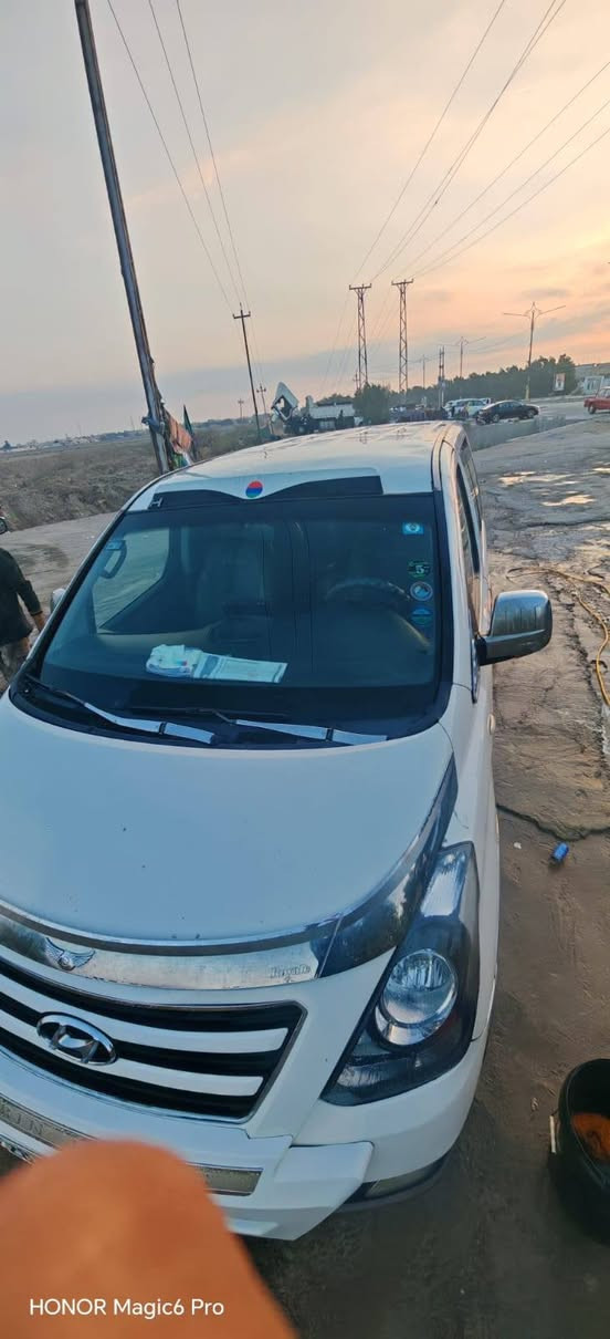 ستاركس مديل 2009 اصل صبغ حزام ضربه مكفوله تبريد حداده جاهزه احله من صورا سيرا رقم نكلزي خياسات بيهه قليل مكان بصرا كرنه استفسار سعر ١٣٠ ***********
