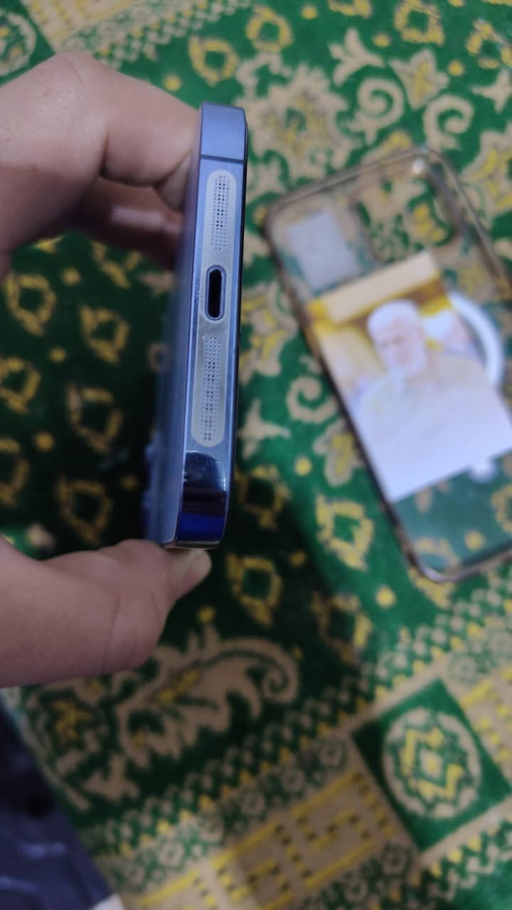 السلام عليكم
ايفون 13 برو ماكس 
ذاكره عملاقه 1000 تيره 
الجهاز قطع اصليه من ابل يعني امريكي 
تفاصيل واضحه مكاني مدينة الصدر
***********
