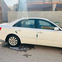 للبيع او مراوس سوناته ٢٠١٠ امريكي كلين بدون حادث بيها صبغ ب داير الجام...